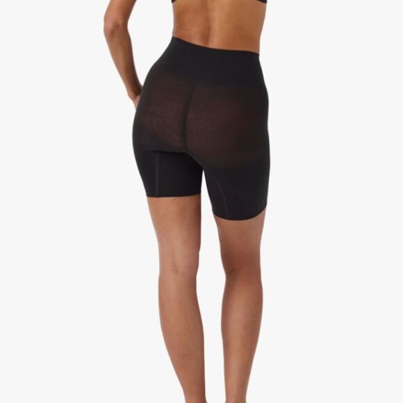SPANX Seamless & Lightweight Power Shorts, 6” inseam, Black, Size Small, NWT - Picture 2 of 6